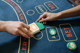 Sistem taruhan dan raise Teen Patti